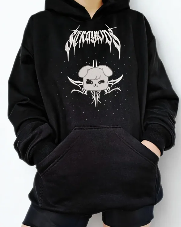 Poleron negro con diseño de k-pop evil puppym