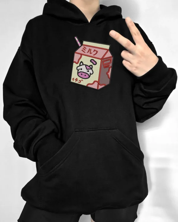 Poleron negro con diseño milk cute
